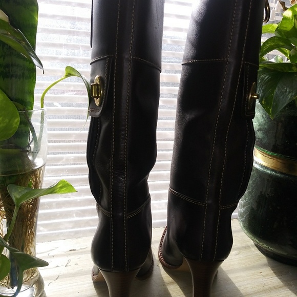 COACH CHOCOLATE BROWN RORY LEATHER BOOT W/TURNKEY - Picture 5 of 7